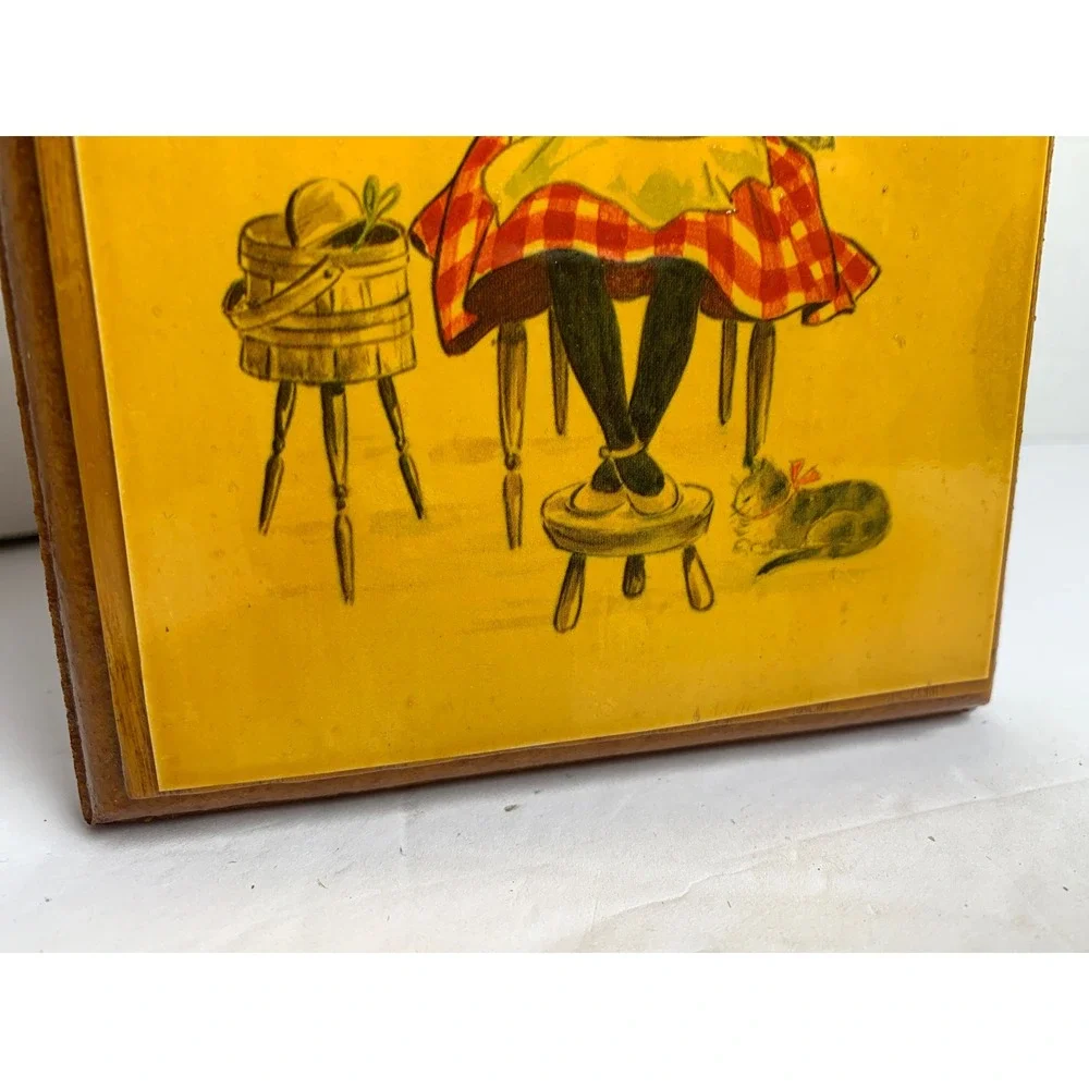 Vintage In My Spare Time‎ Girl Embroidery Wood Wall Plaque Kitsch Cottagecore